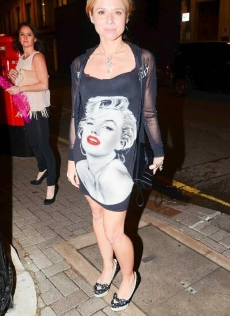 Sarah Jane Honeywell erwachsene nette fotos