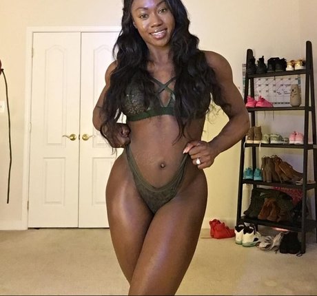 Iamnayfit erotische pornografische fotos