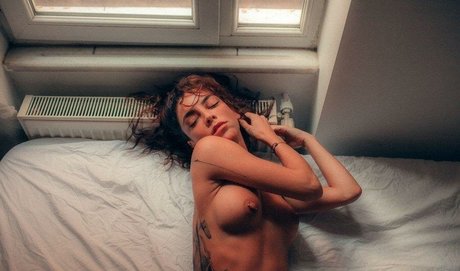 Didem Dinc exklusive schöne fotos