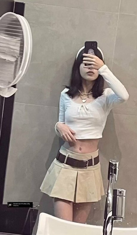 Lullychaan schauspielerin sex bilder