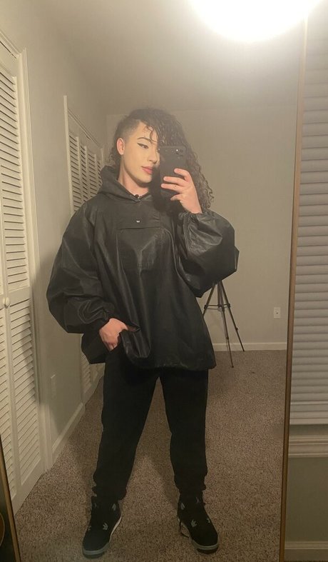 lesben strapon onlyfans hübsche beste bild