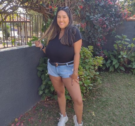 nerdige onlyfans heiße kunst bilder