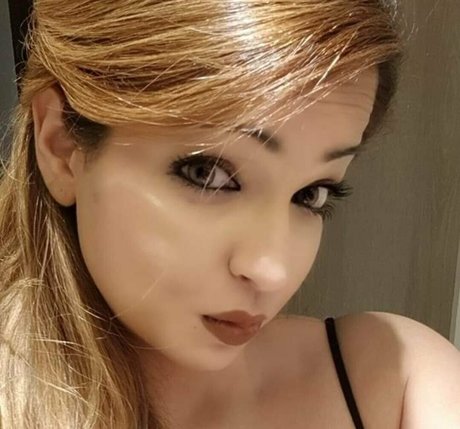 Zareen Zoya Khan pornostar xxx archiv