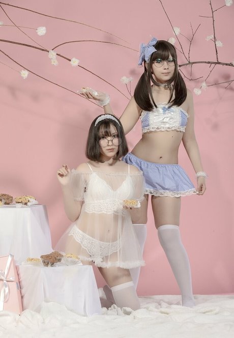 Hiroto Nya hd nackte fotos