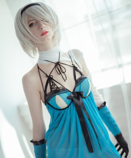 Holly White model nackte archiv