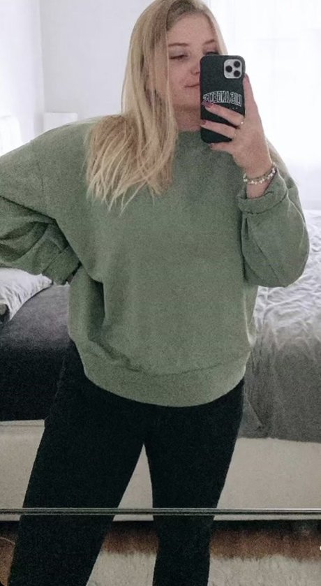 Aline Zwahlen sexy schöne galerie