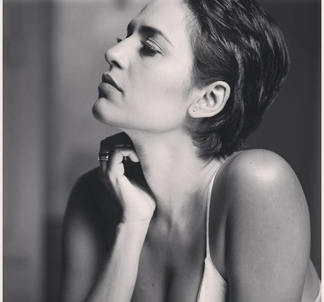 Agam Darshi erotische sexy galerie