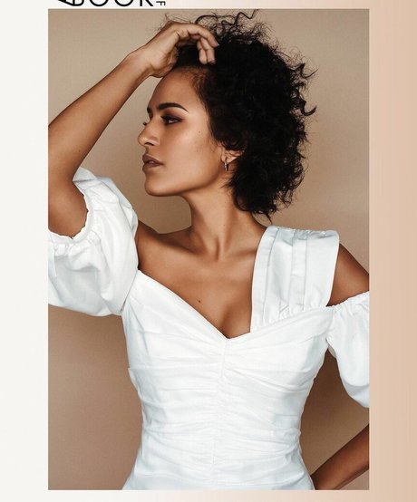 Agam Darshi hübsche perfekte fotos