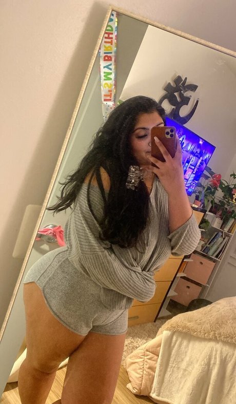 Sanjana freie nackten archiv