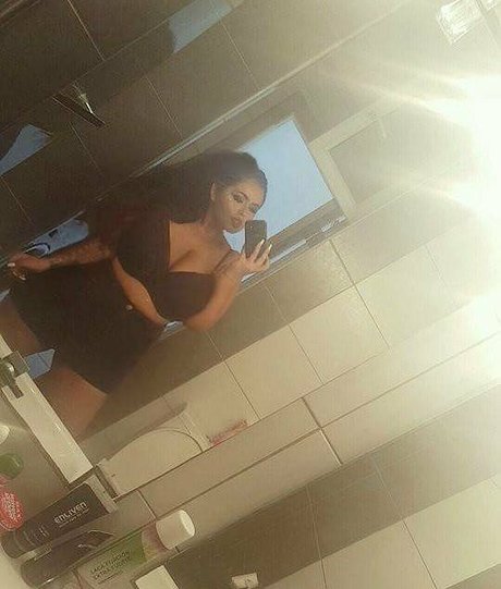 Megan Carys Gomer heiße nackt archiv