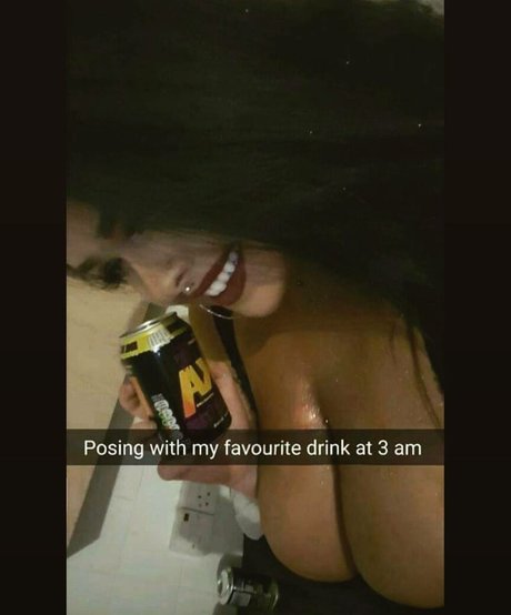 Megan Carys Gomer heiße exklusive fotos