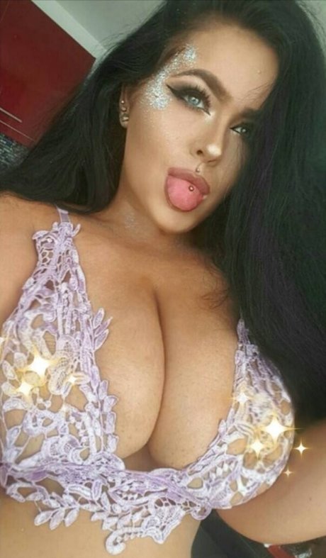 Megan Carys Gomer sexy fotos