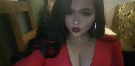 Megan Carys Gomer erwachsene schöne galerien