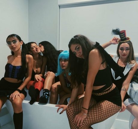 Antoenella pornographische galerie