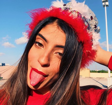 Antoenella porno nackt bilder