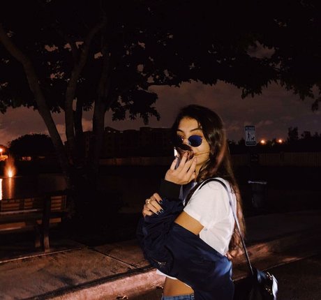 Antoenella schöne top archiv