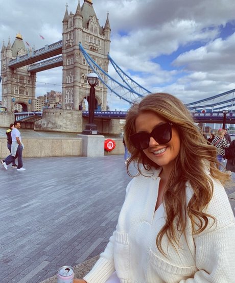 Emily Mather porno beste foto