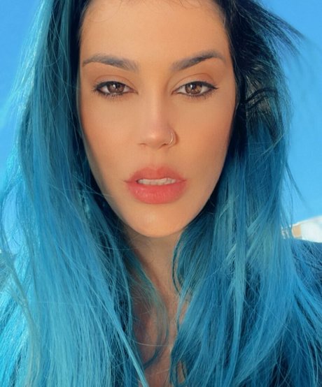 Deia Cassali kostenlose porno fotos