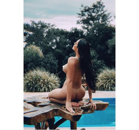 Francieli Rossa pornostar erwachsene foto