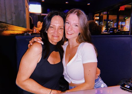 Efiyenia Stavropoulos nacktheit akt galerie