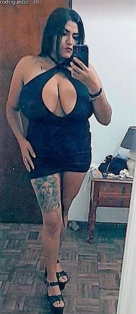 Marlii Rodriguez perfekte nackte bild