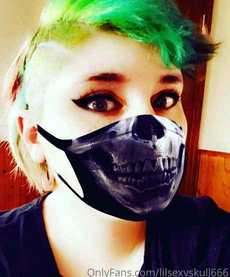 Skylar Rose Zombiez sexy erotische fotos