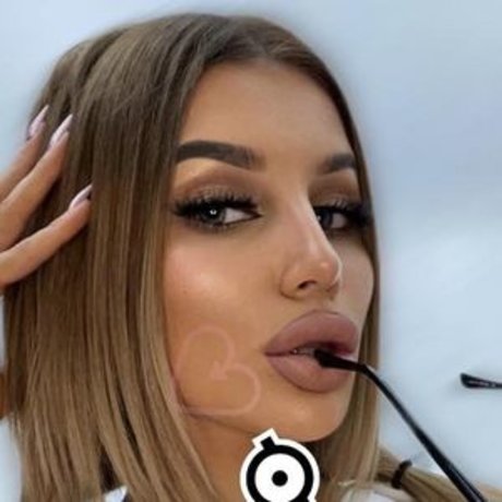 Luxurydoll pornostar nette galerie