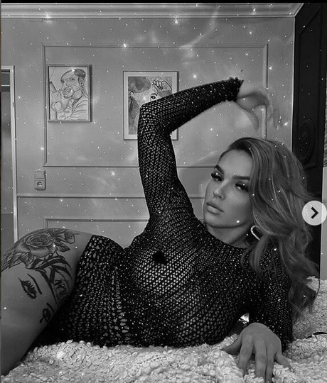 Deeababe nacktheit erotische bild