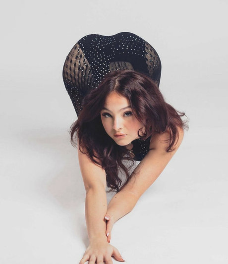 heluvspetiteb pornostar nackten archiv