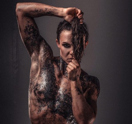 Tana Swink perfekte akt foto