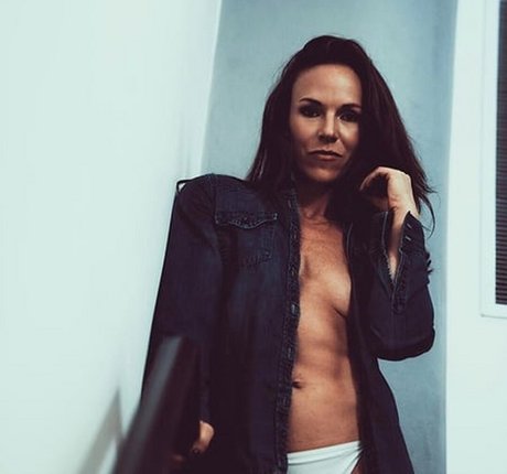 Tana Swink exklusive akt bilder