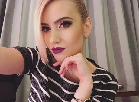 sarrabooo hübsche akt fotos