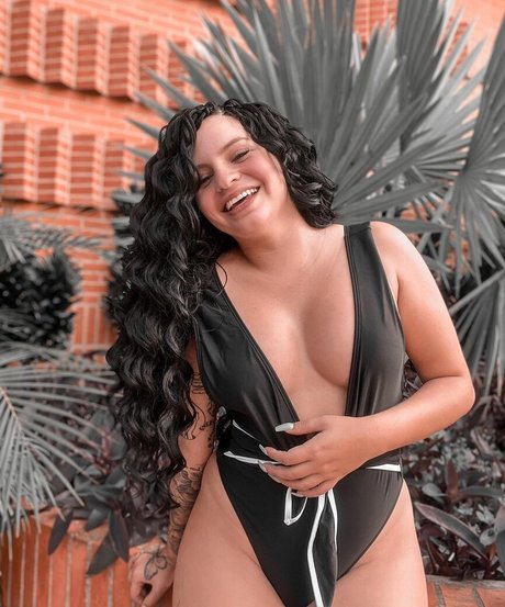 Marianyyaa erotische nackt galerie