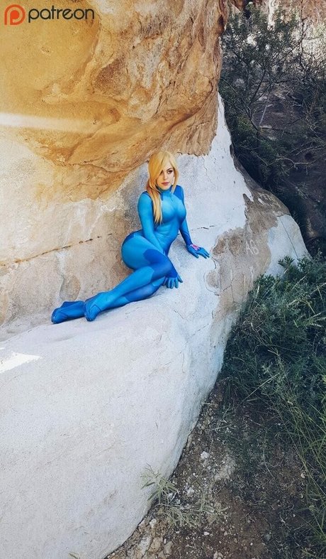 Nadyasonika perfekte top bild