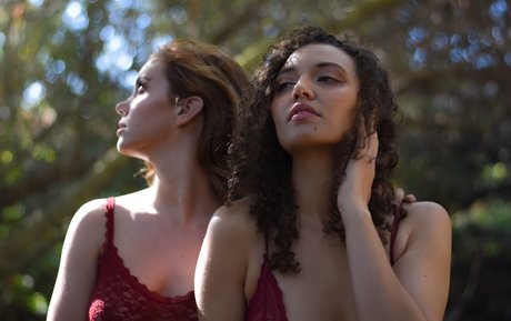 Kayla Coyote kunst sex fotos