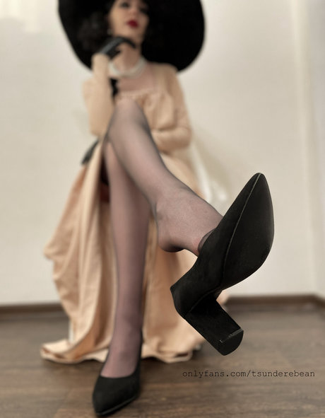 Tsunderebean nackt hübsche galerie