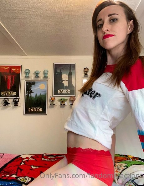 brünettes häschen nur fans kunst nackte foto