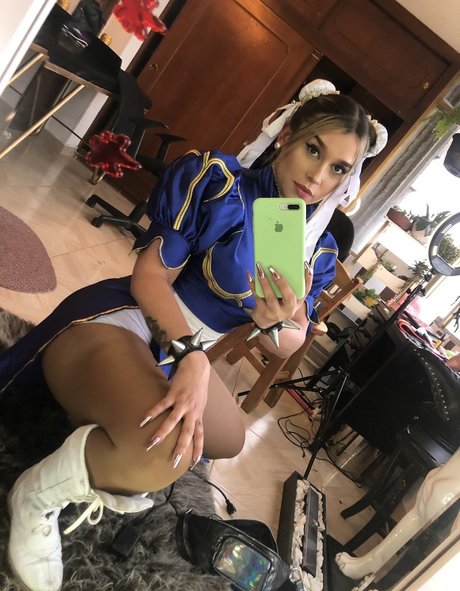 Kloe La Maravilla erotische nackte bilder