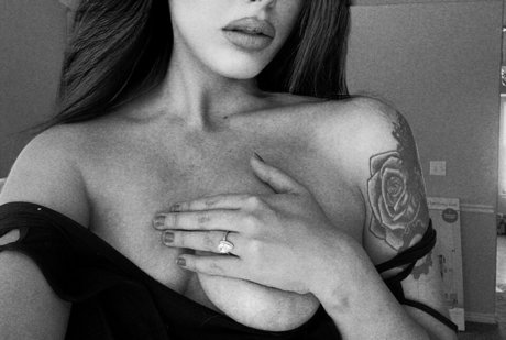 Deavan Clegg model pornographische galerie