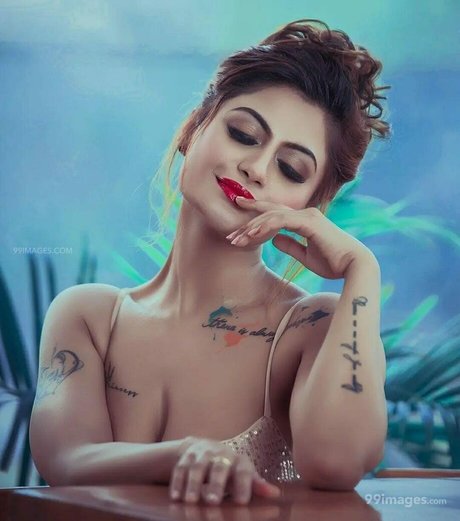 Suhaani Laskar top nacktheit bilder