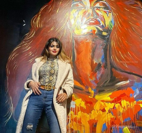 Suhaani Laskar model nackte fotos