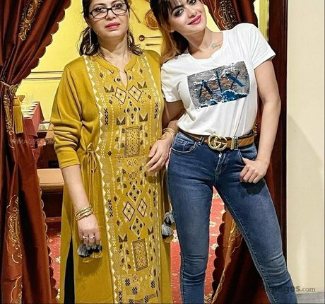 Suhaani Laskar heiße pornographische bilder