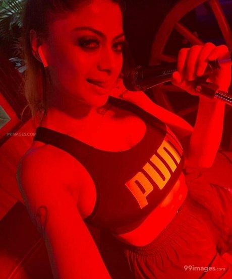 Suhaani Laskar kostenlose pornografische galerien