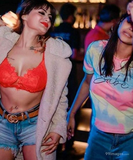 Suhaani Laskar nackte pornostar archiv