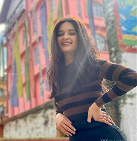 Bhavika Sharma schauspielerin exklusive galerie