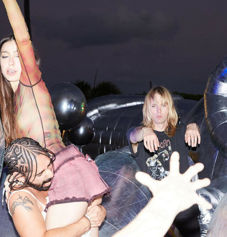 Liz Lee erwachsene kunst bild