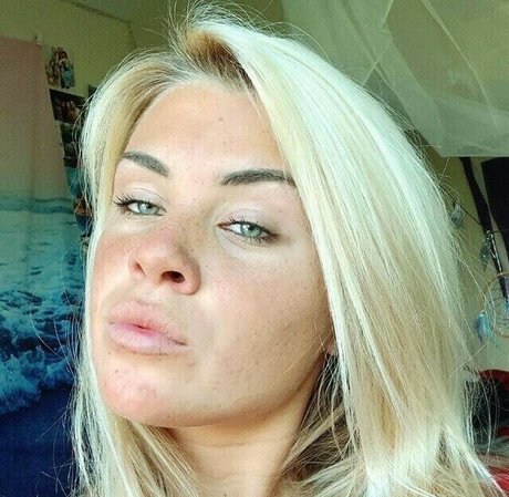 Sage Wiley nacktheit schöne bild