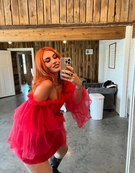 Alicia Atout hd porno bild