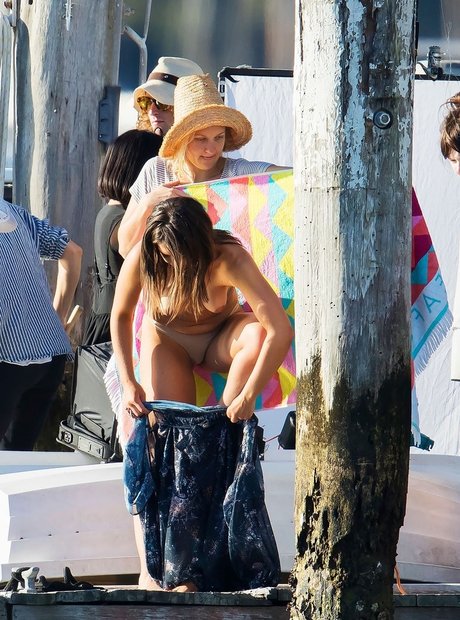 Olympia Valance top schöne bild