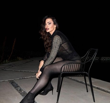 Sophie Simmons porno heiße galerie